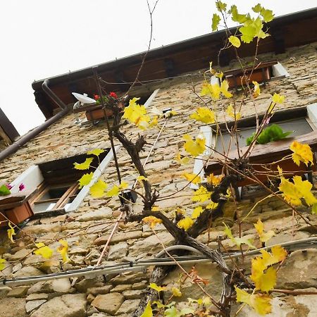 Il Cappellaio Matto Bed & Breakfast Montalto Ligure Bagian luar foto