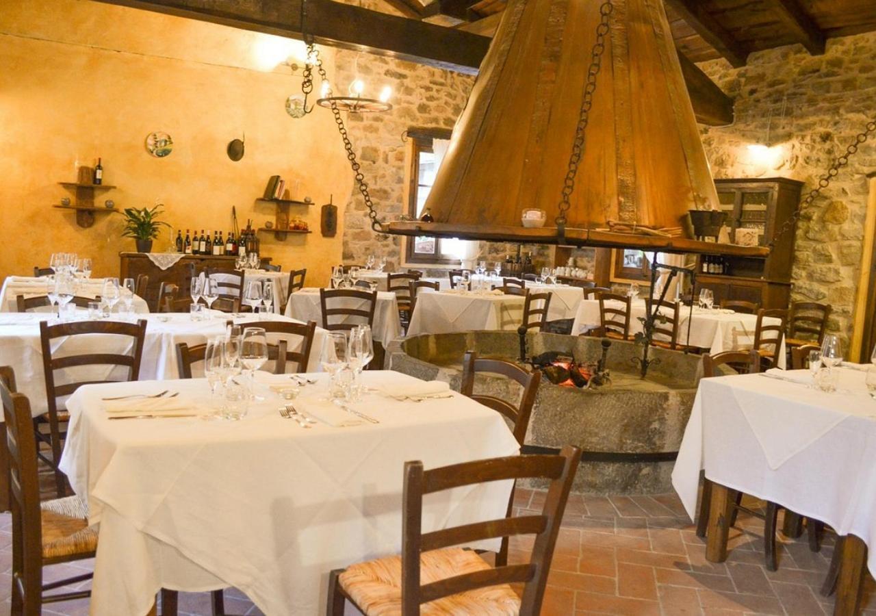 Il Cappellaio Matto Bed & Breakfast Montalto Ligure Bagian luar foto