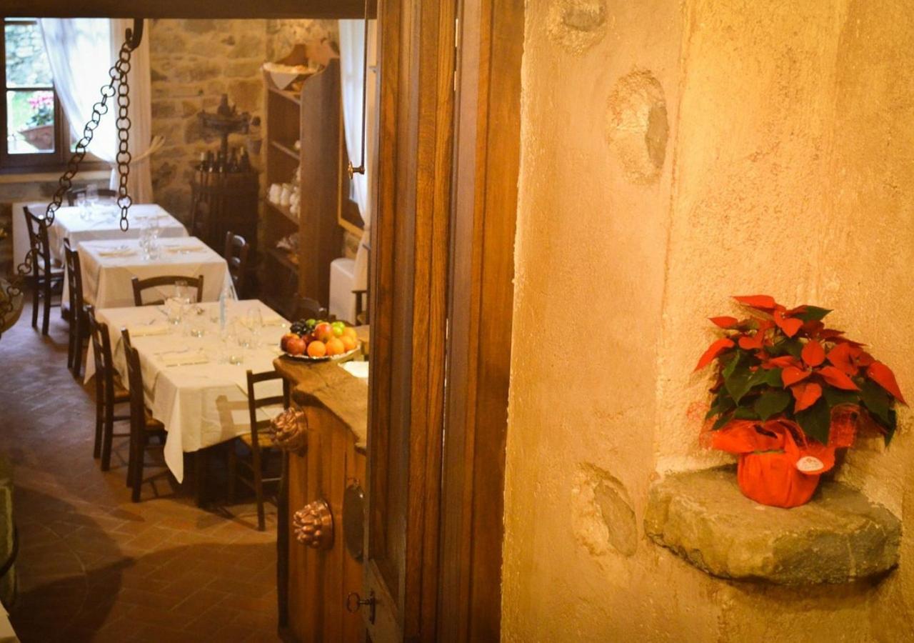 Il Cappellaio Matto Bed & Breakfast Montalto Ligure Bagian luar foto