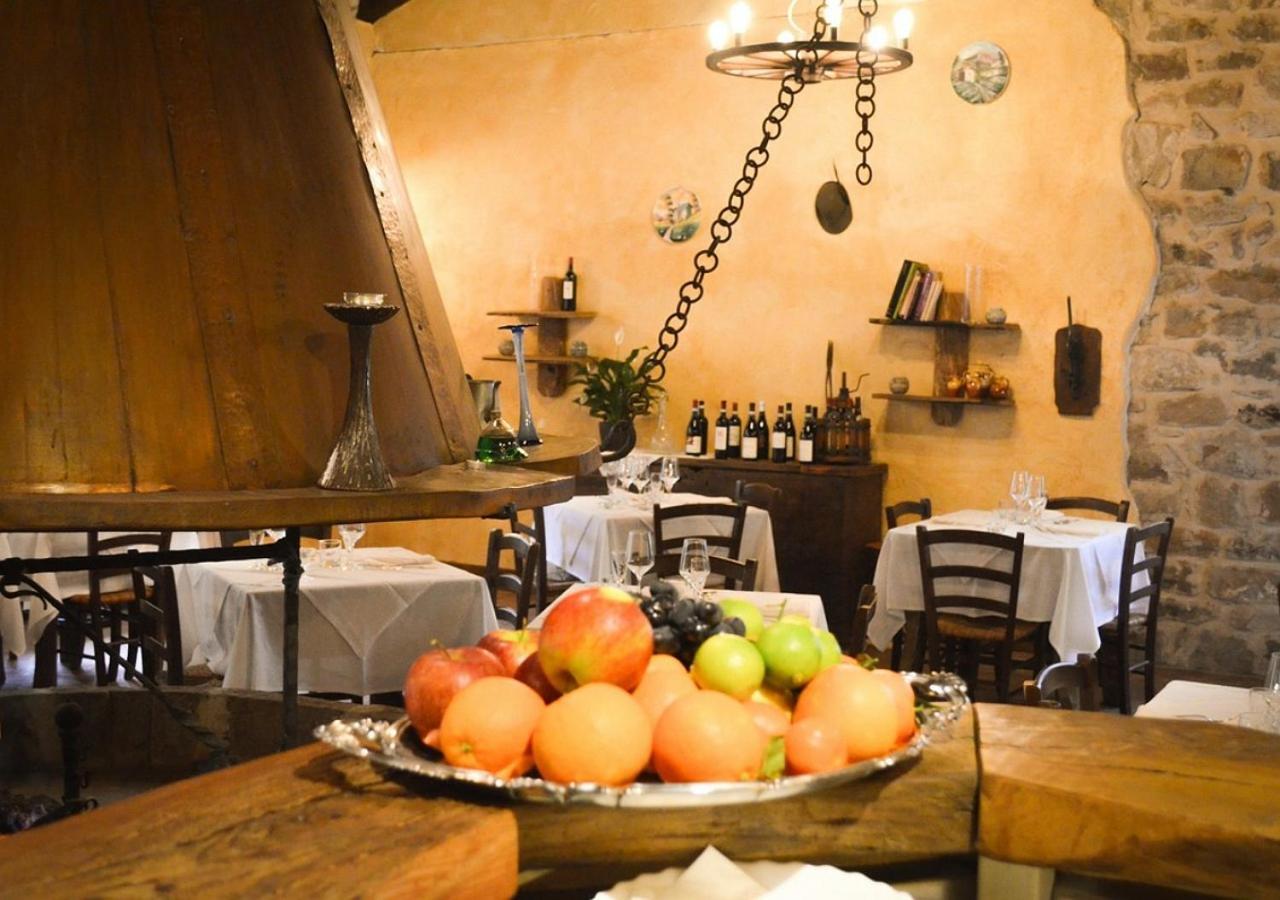 Il Cappellaio Matto Bed & Breakfast Montalto Ligure Bagian luar foto